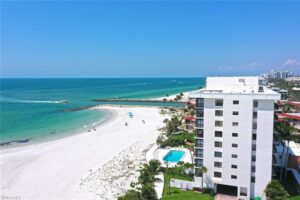 Beautiful Beach in Naples Florida